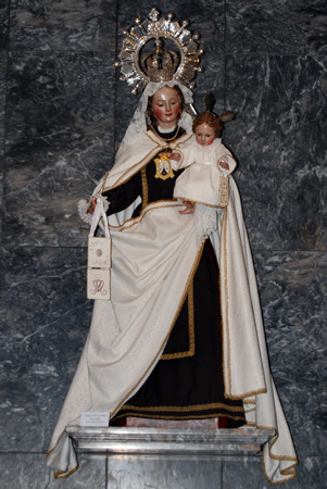 VIRGEN DEL CARMEN Talla del S. XVII